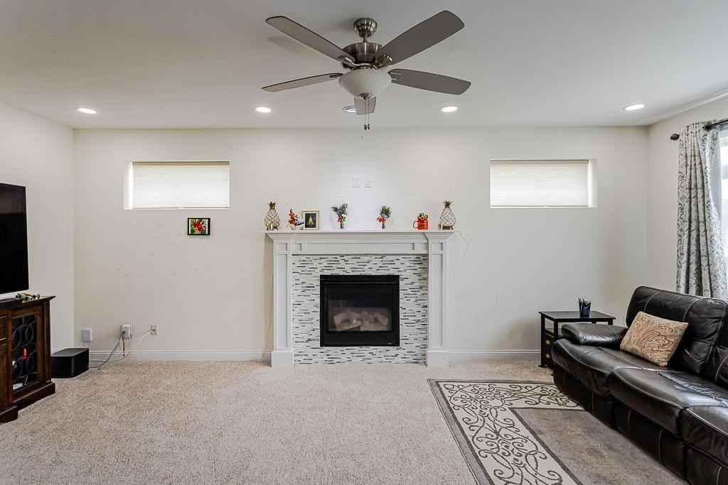14825 Saddle Horn Dr - Photo 5 of 50