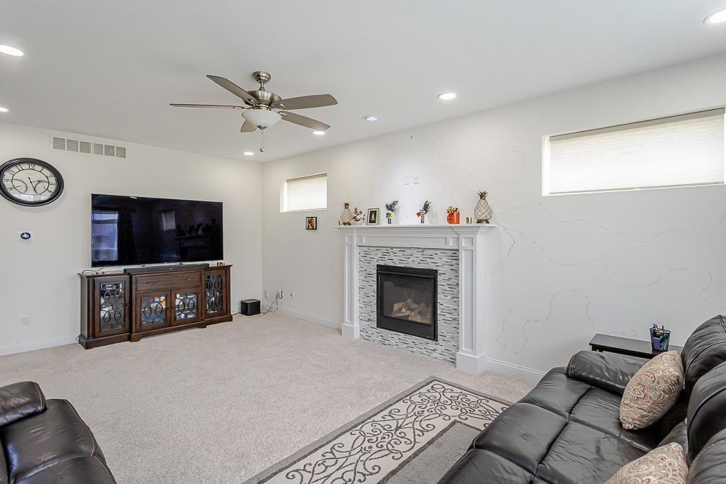 14825 Saddle Horn Dr - Photo 7 of 50