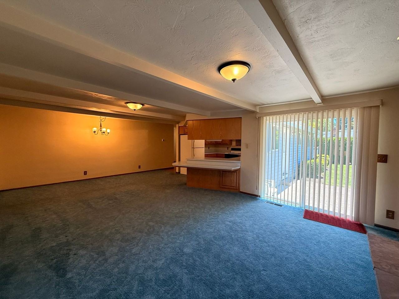 2148 Grove St - Photo 6 of 26