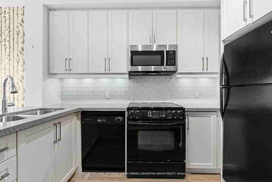 18 Beverley St - Photo 3 of 18