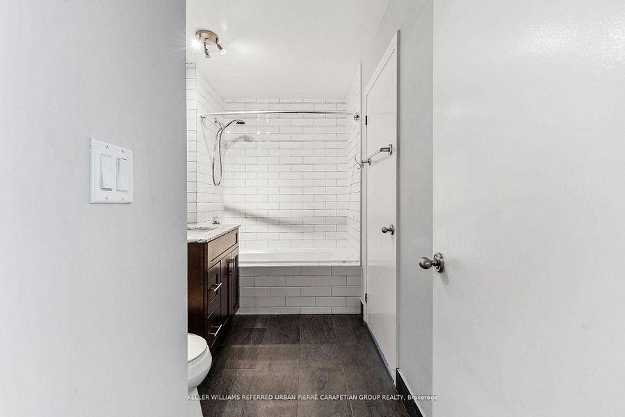 18 Beverley St - Photo 7 of 18