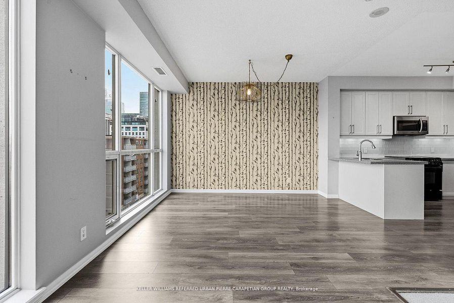 18 Beverley St - Photo 14