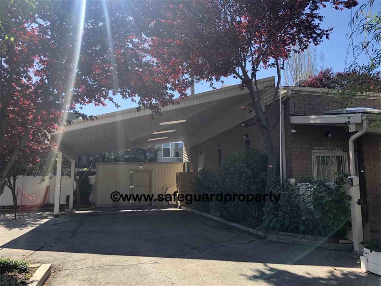 1463 E St - Photo 2 of 15