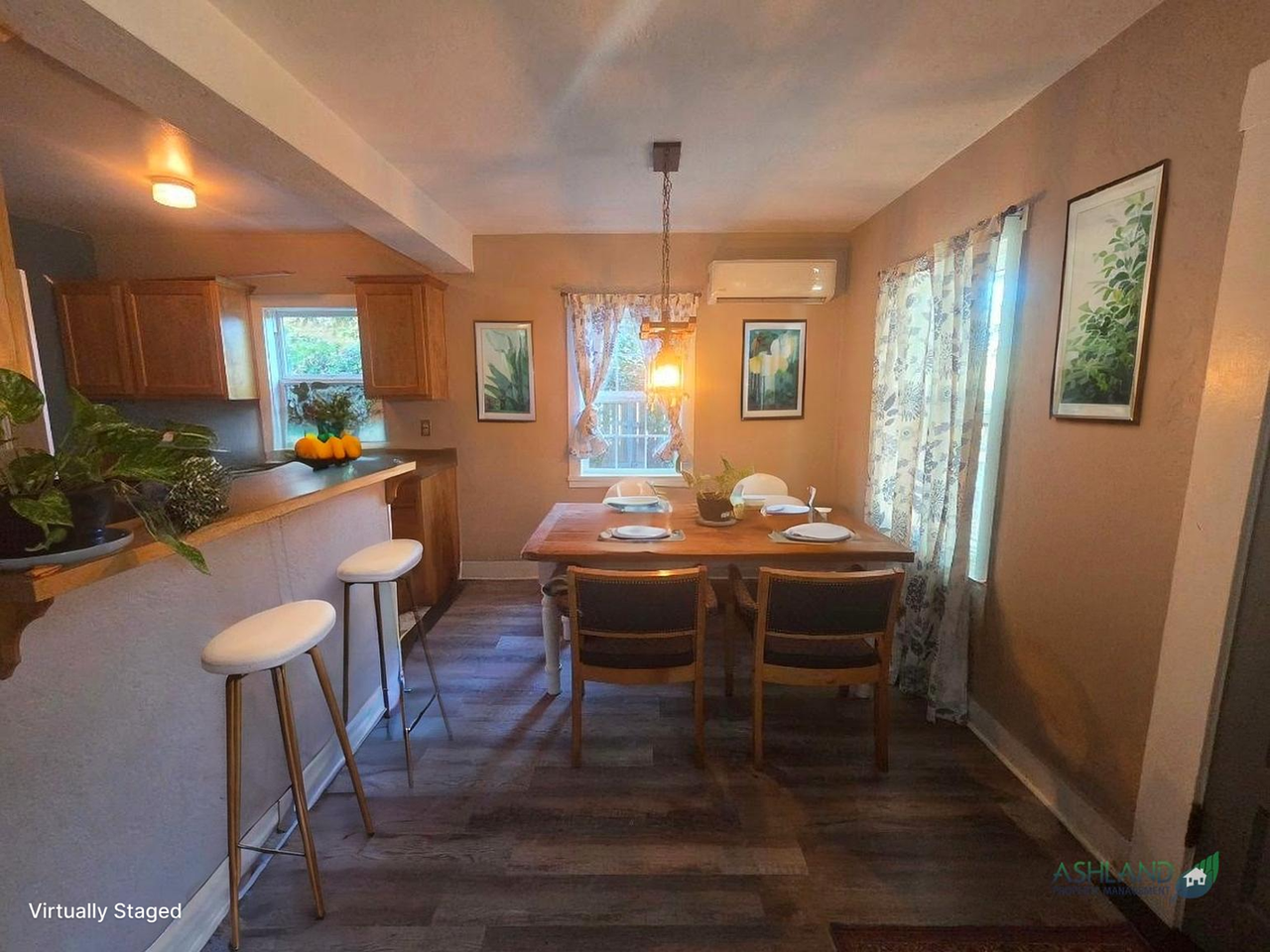 531 Clay St - Photo 5 of 10