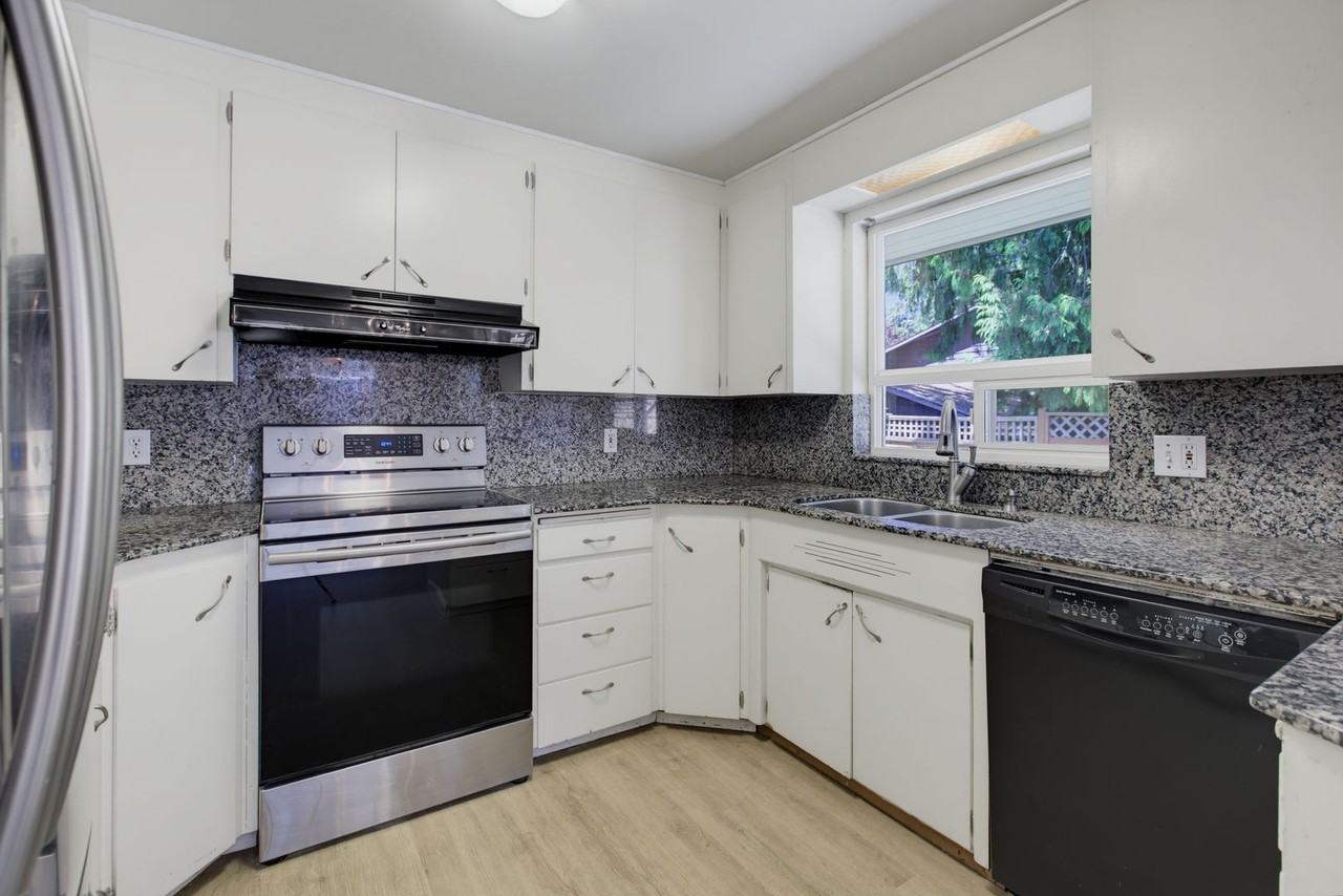 14204 Se 144th St - Photo 7 of 11