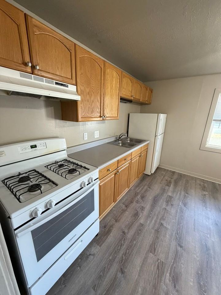 222 Jennings St #2 - Photo 4 of 14