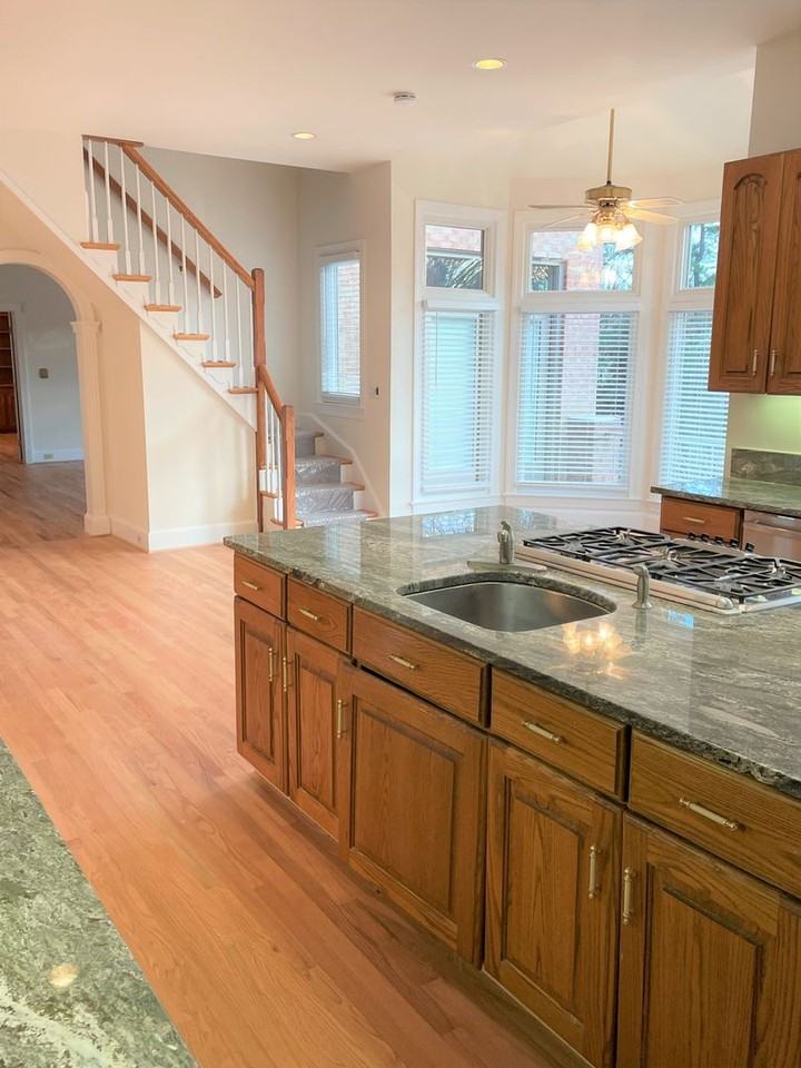 9 Alloway Ct - Photo 7 of 44