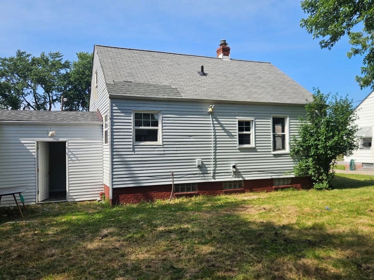 20630 Morris Ave - Photo 2 of 23