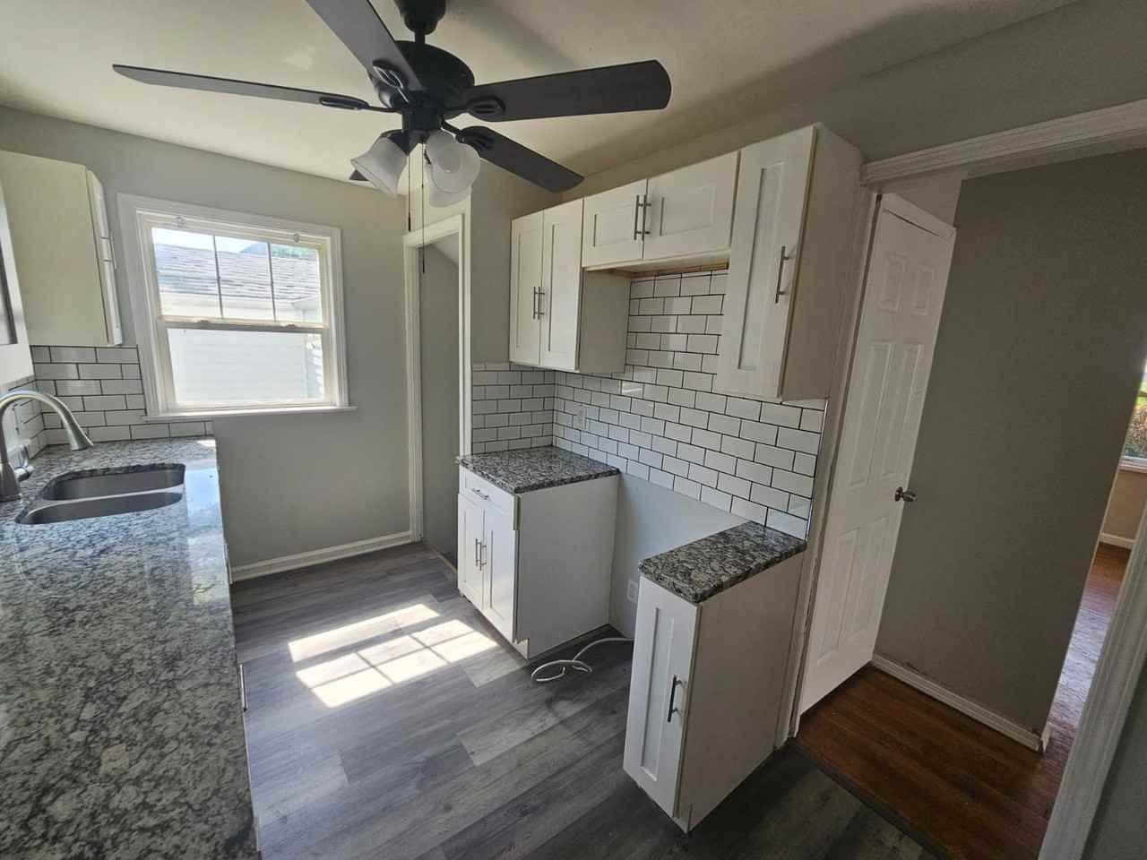 20630 Morris Ave - Photo 6 of 23
