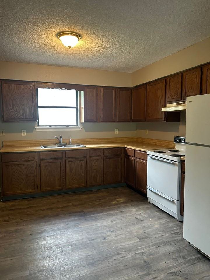 373 Keller Rd - Photo 2 of 5