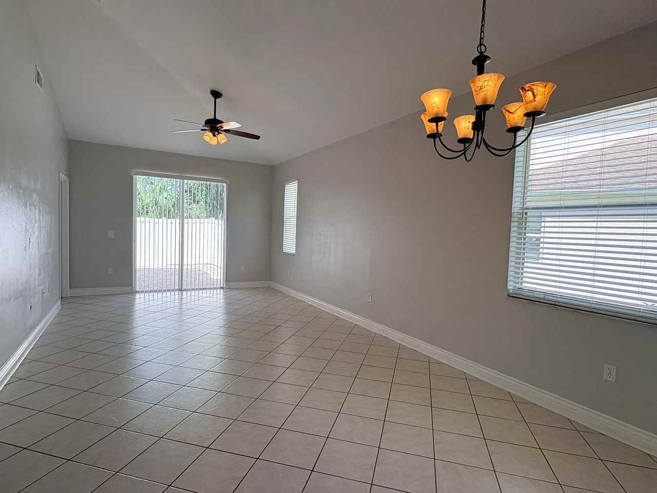 3636 Pine Oak Cir #108 - Photo 7 of 28