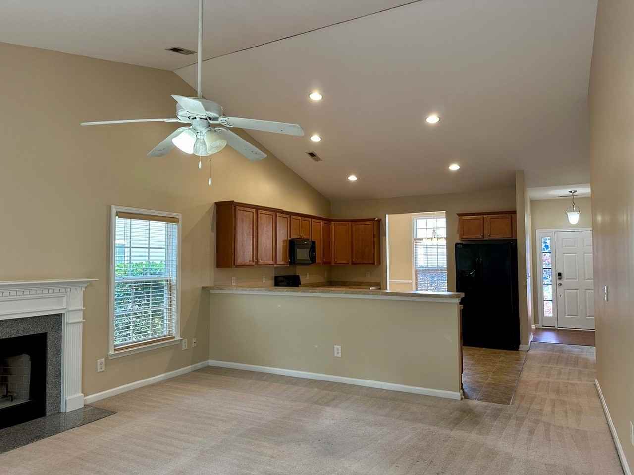 219 Highwoods Plantation Ave - Photo 5 of 18
