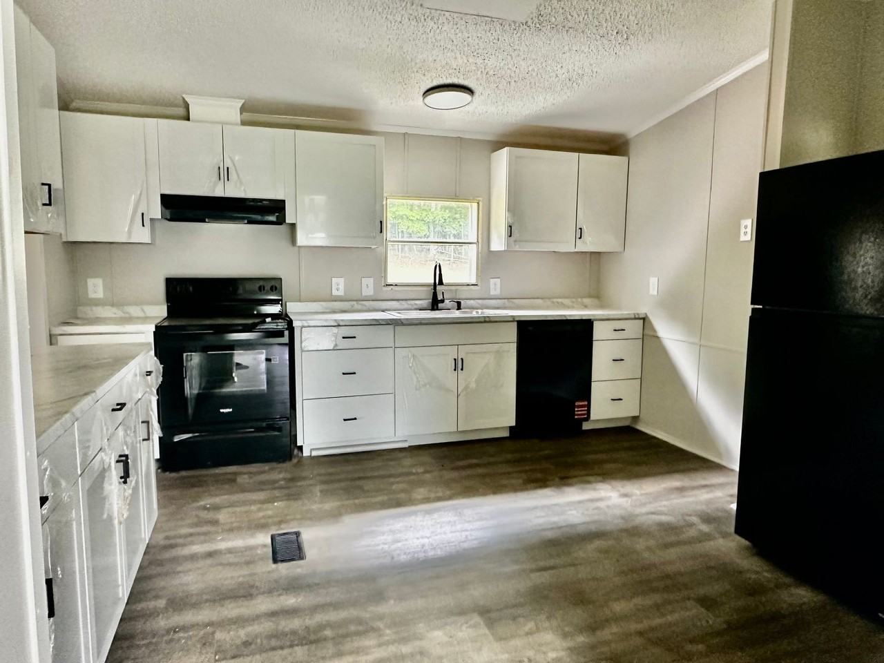 15 Bonanza Ln - Photo 4 of 45
