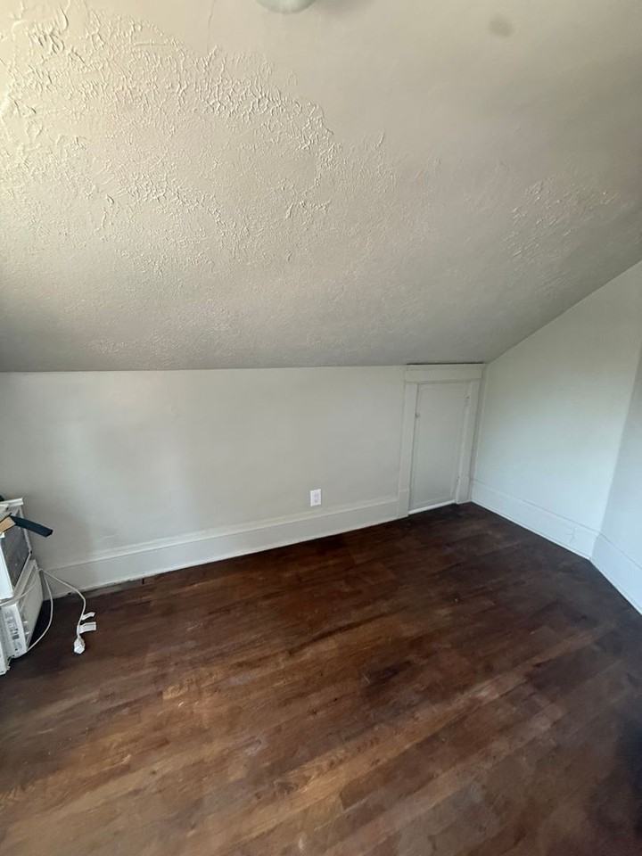504 Nancy St - Photo 6 of 6