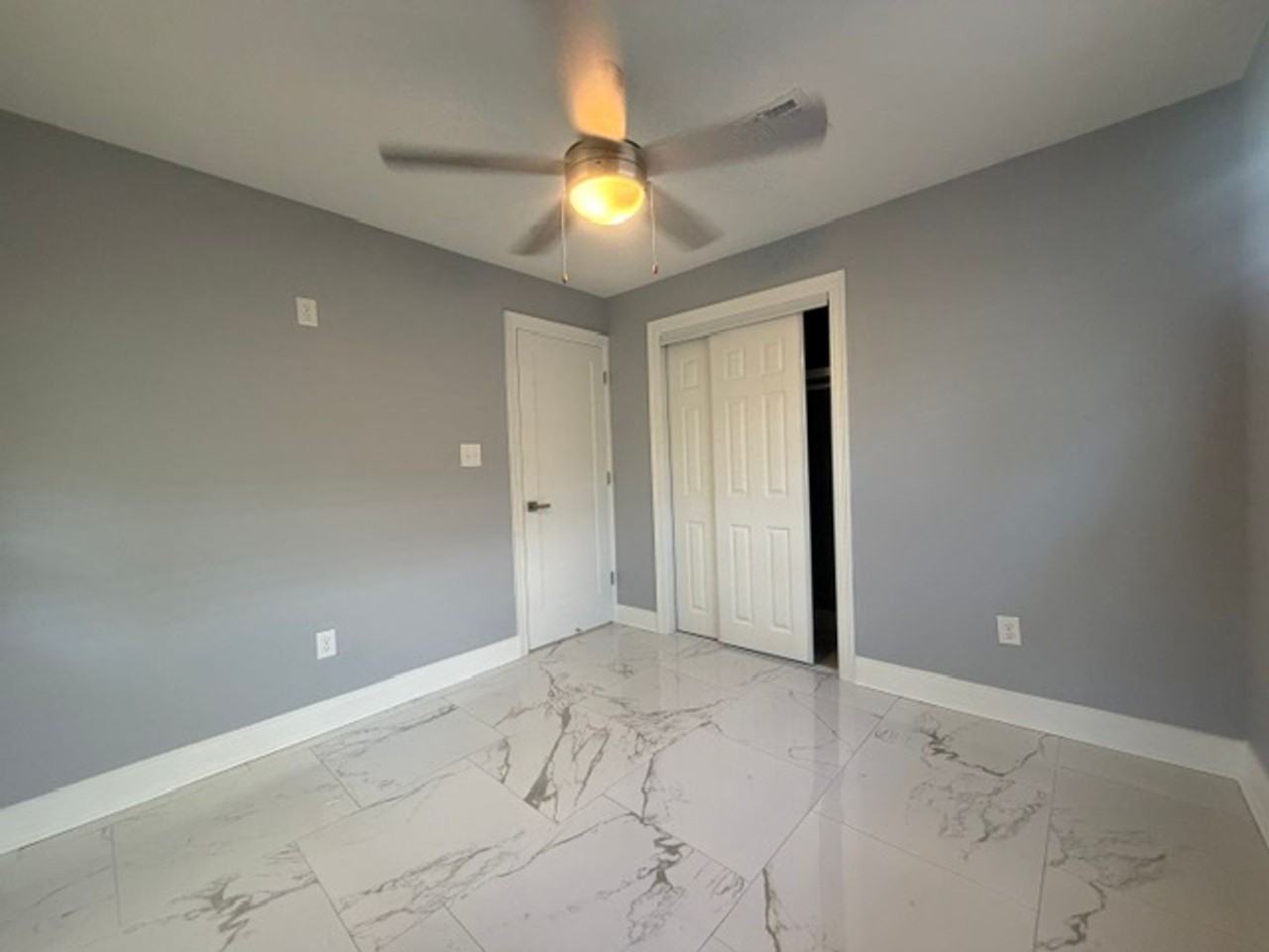 2704 General Moore Ave - Photo 6 of 10