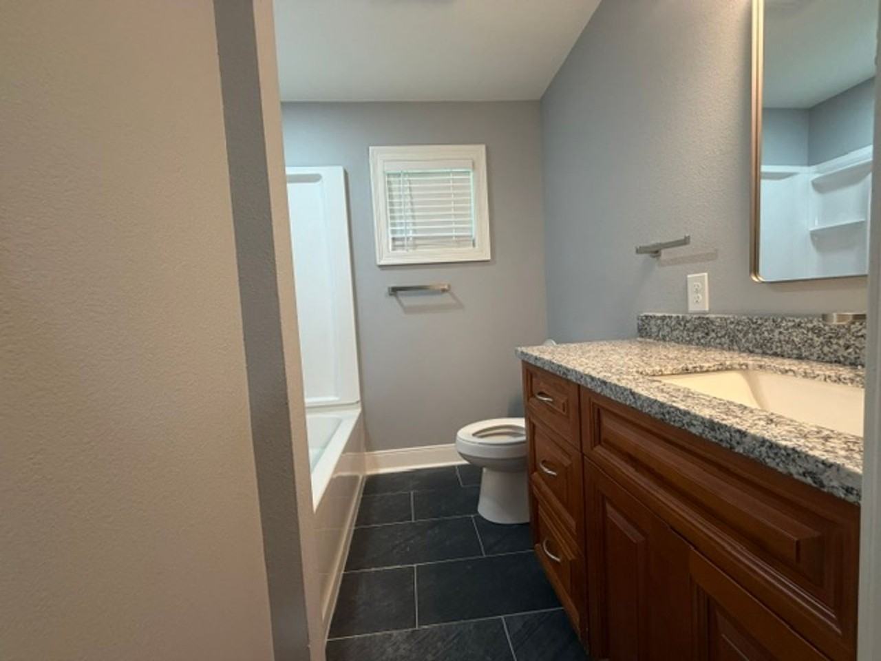 2704 General Moore Ave - Photo 7 of 10