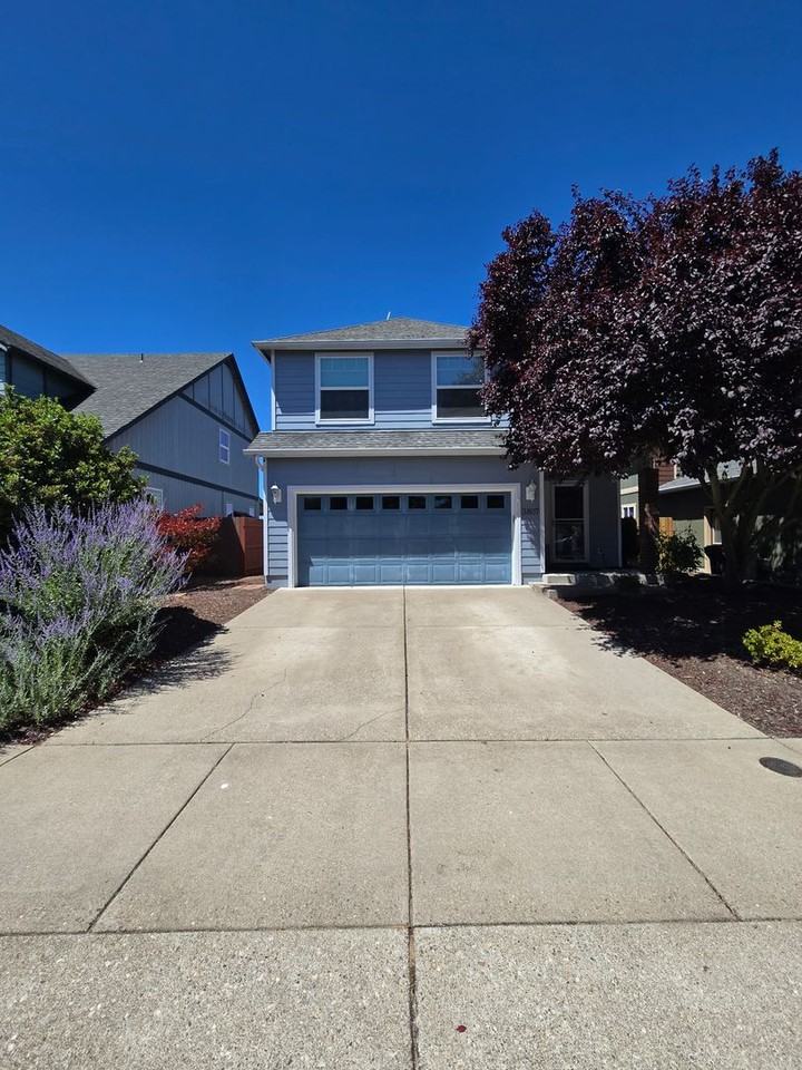 3807 Ryunkin St Se - Photo 2 of 25