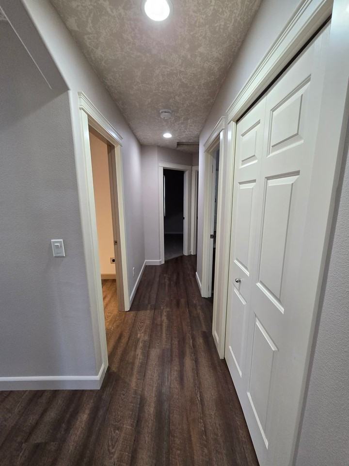 3807 Ryunkin St Se - Photo 4 of 25