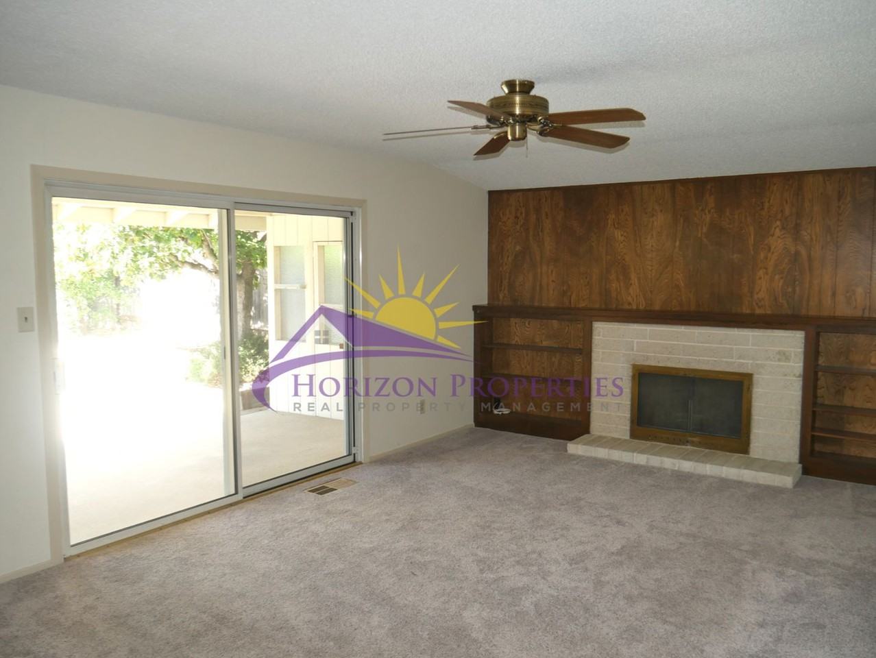 6319 Saint James Dr - Photo 7 of 30