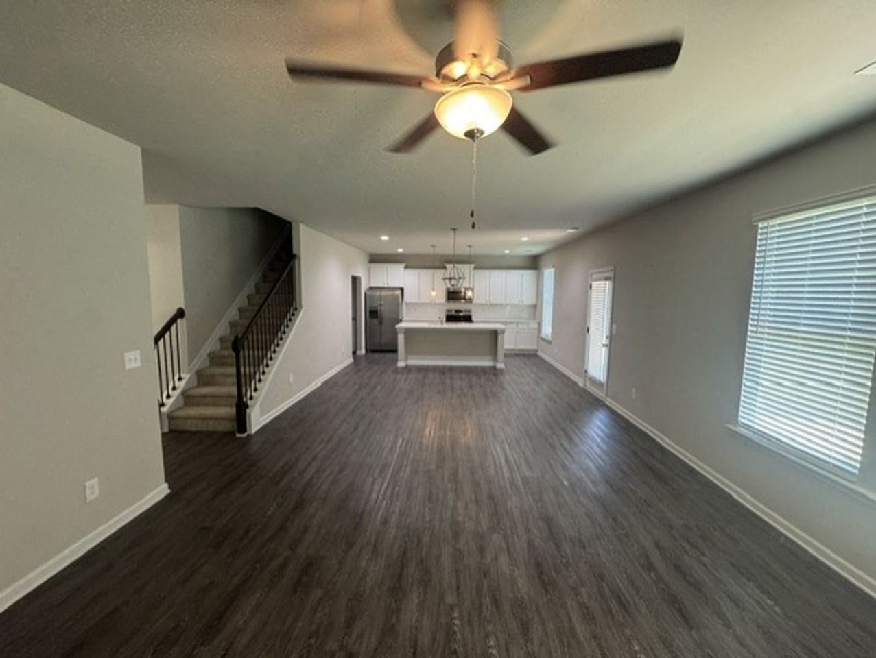 1156 Burgundy Dr - Photo 5 of 16