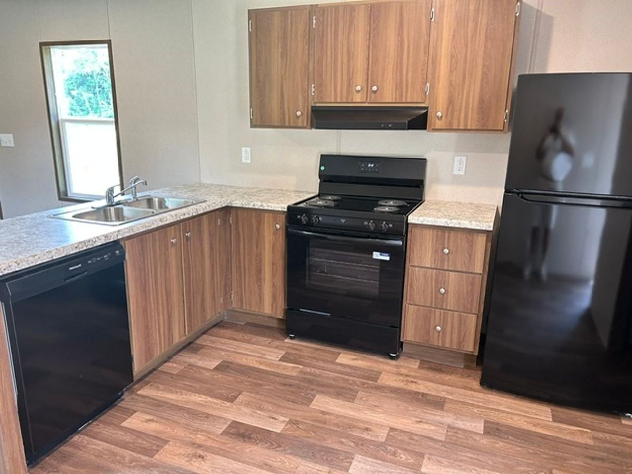182 Zeb Rd - Photo 3 of 8