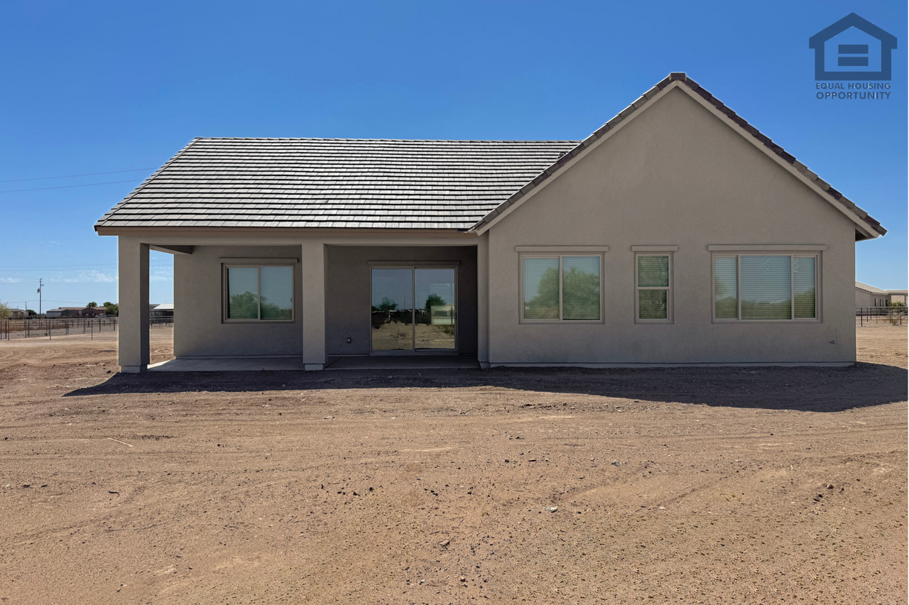 18152 W Morning Vista Ln - Photo 4 of 37