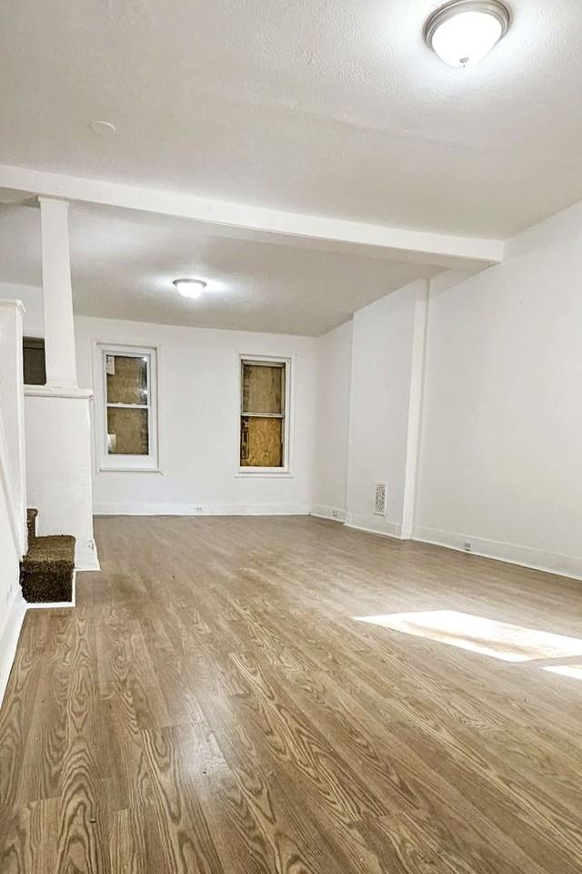 531 Stuyvesant Ave - Photo 5 of 18