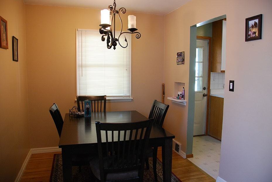 5811 N E St - Photo 7 of 18