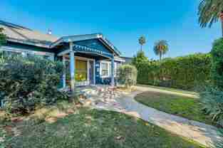 7715 Lexington Ave - Photo 1 of 1