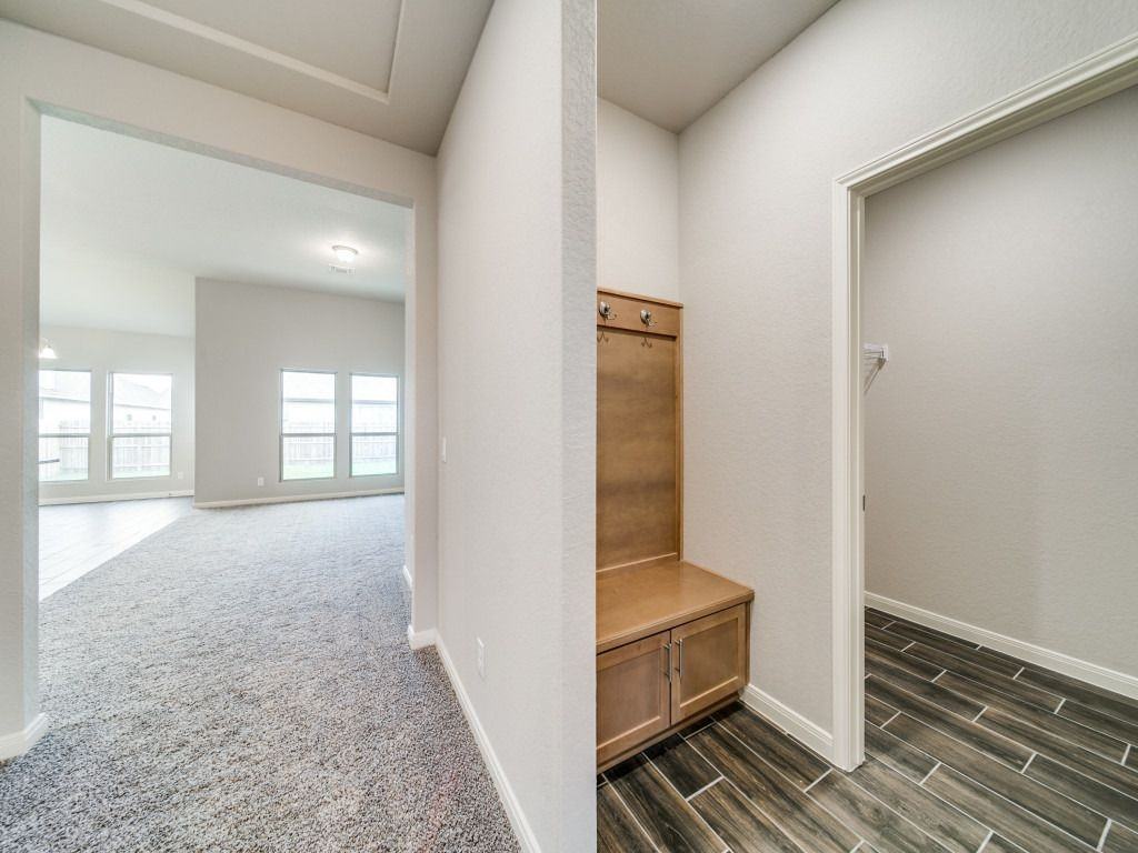 205 Stag Way - Photo 6 of 28