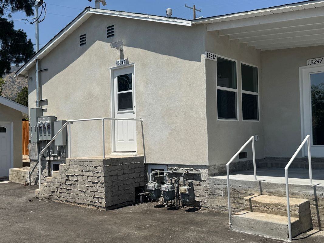 13247 Raven St - Photo 3 of 10