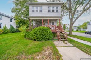 featured image of 210 Doty St