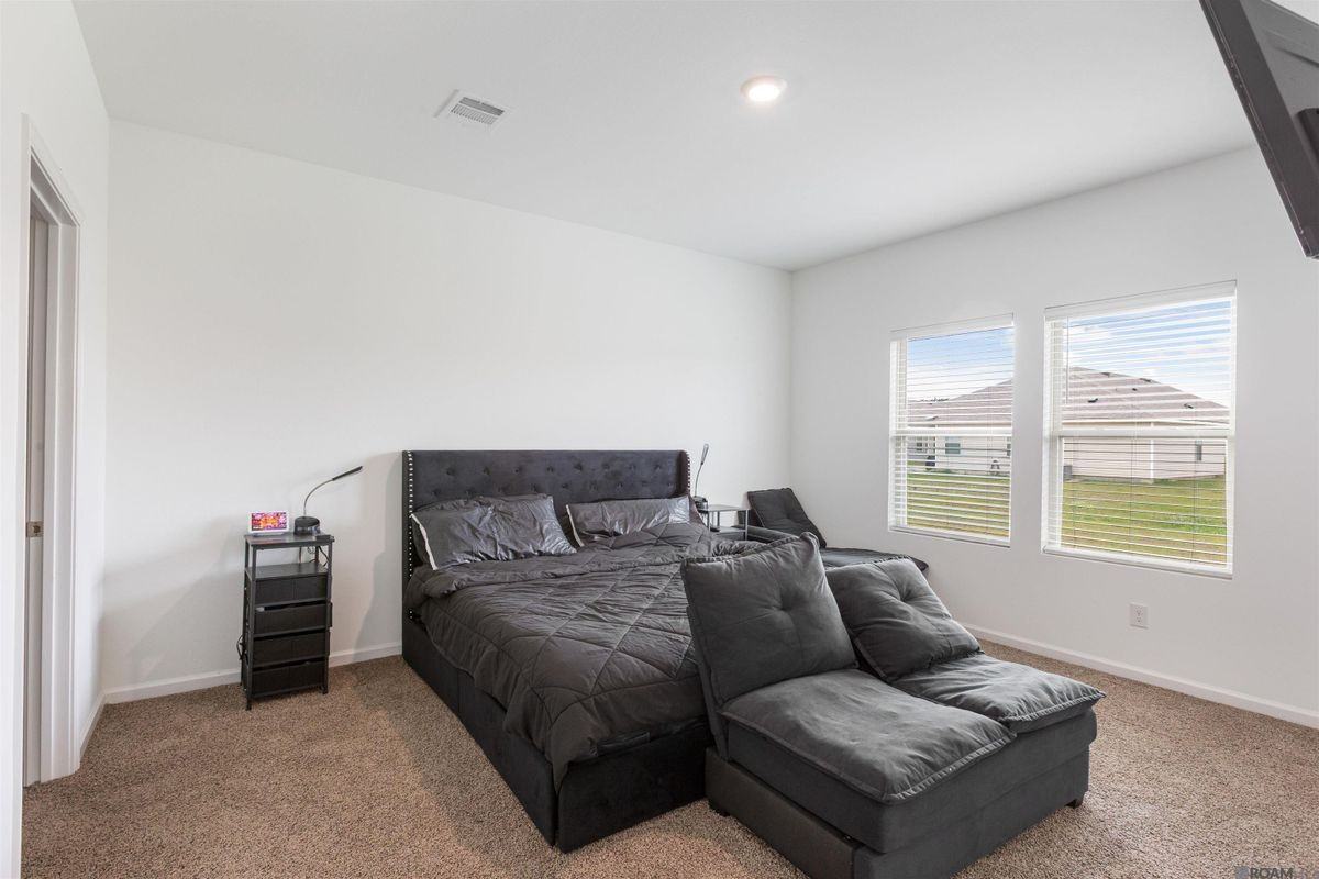 12822 Sweetleaf Ave - Photo 6 of 10