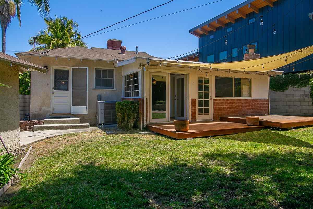 7601 Flight Ave - Photo 2 of 5