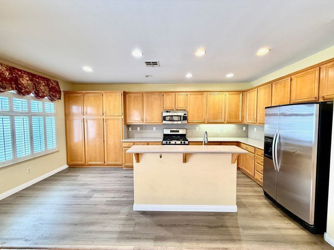 1319 Jacaranda Cir - Photo 4 of 23