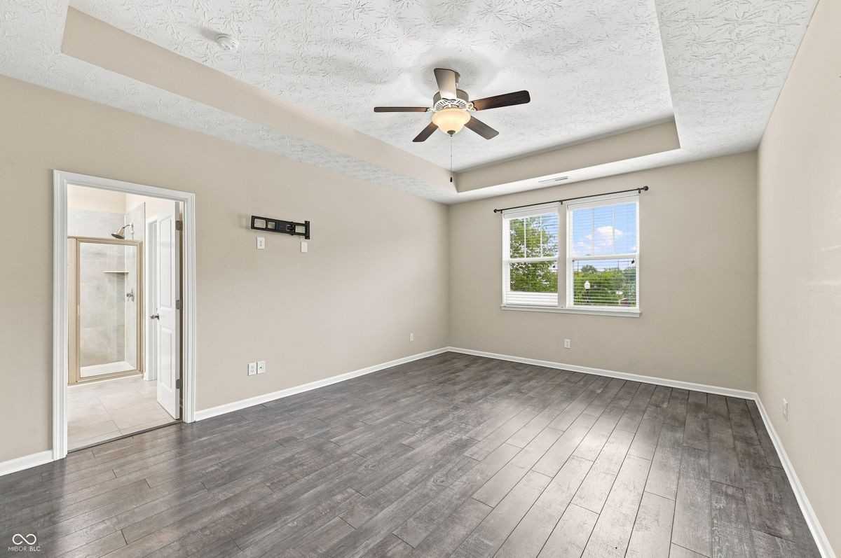 9124 Hawkins Rd - Photo 6 of 18