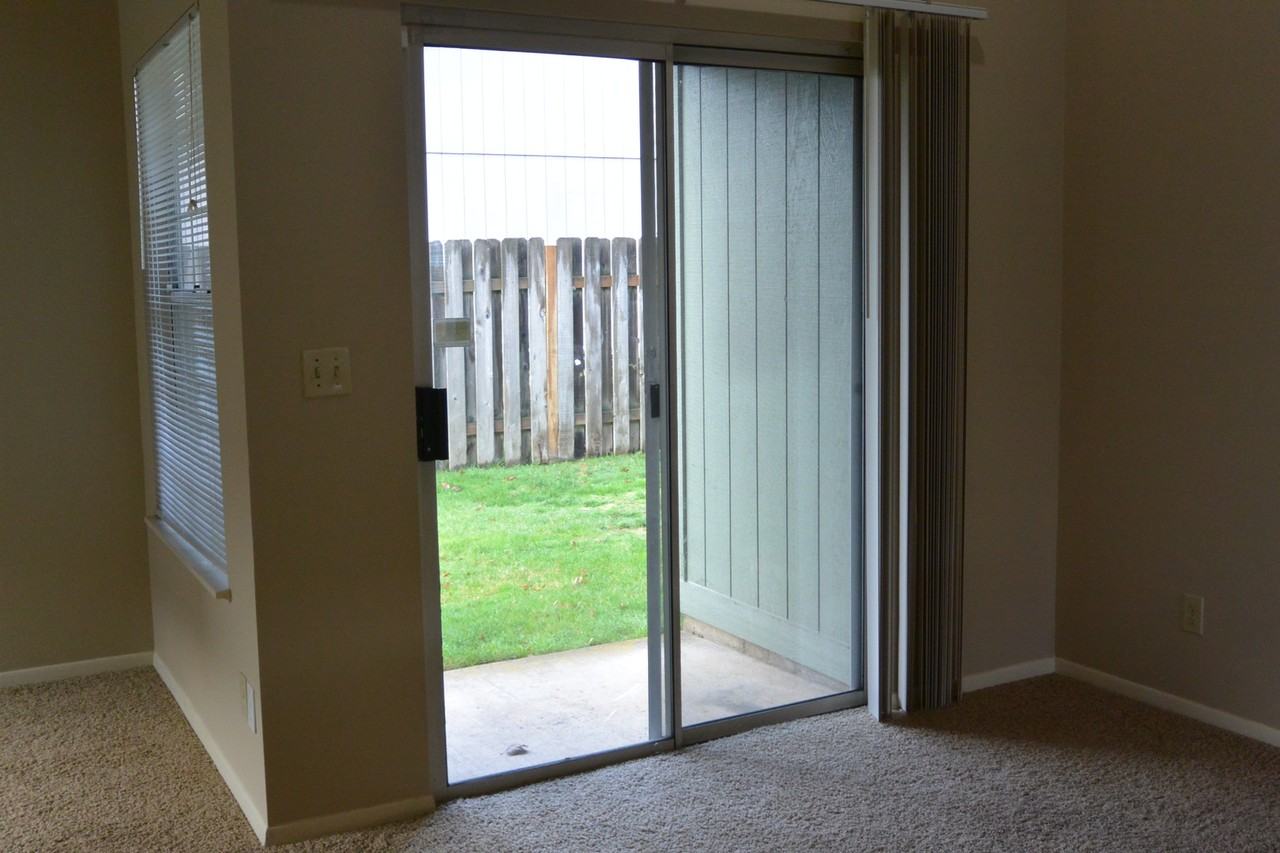 8307 Ne Starflower Ct - Photo 6 of 24