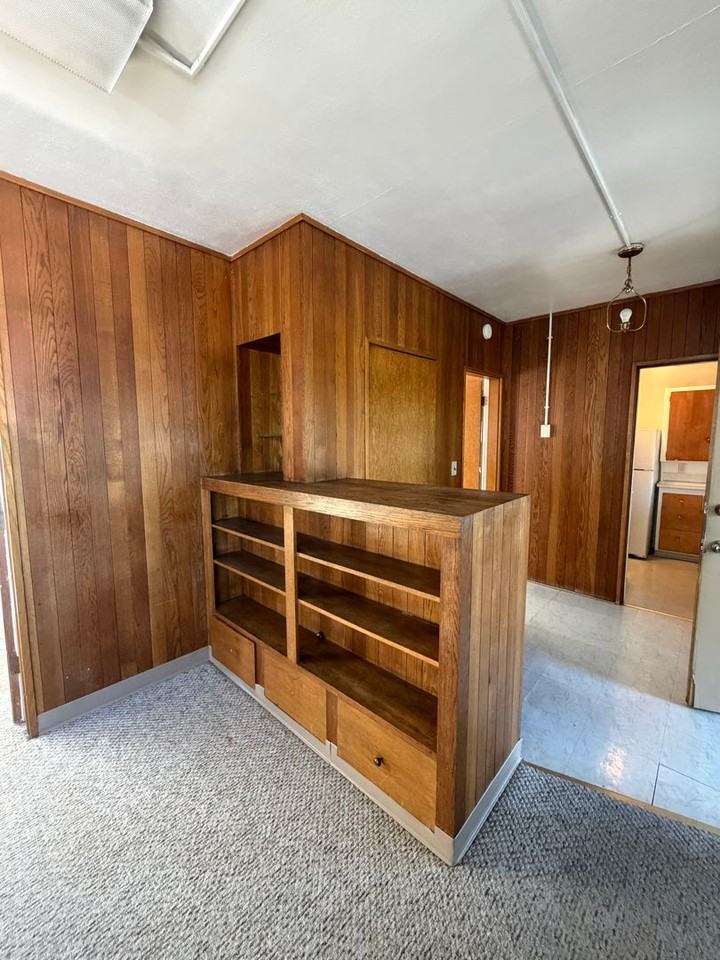 127 N 8th St #A - Photo 2 of 10