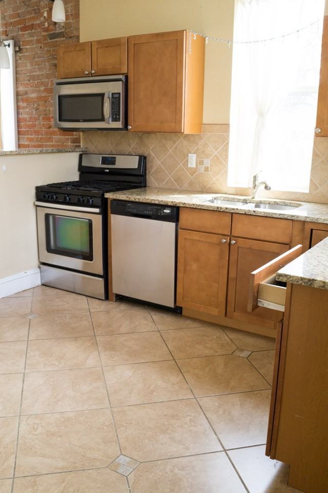 3015 N Williams St - Photo 3 of 23