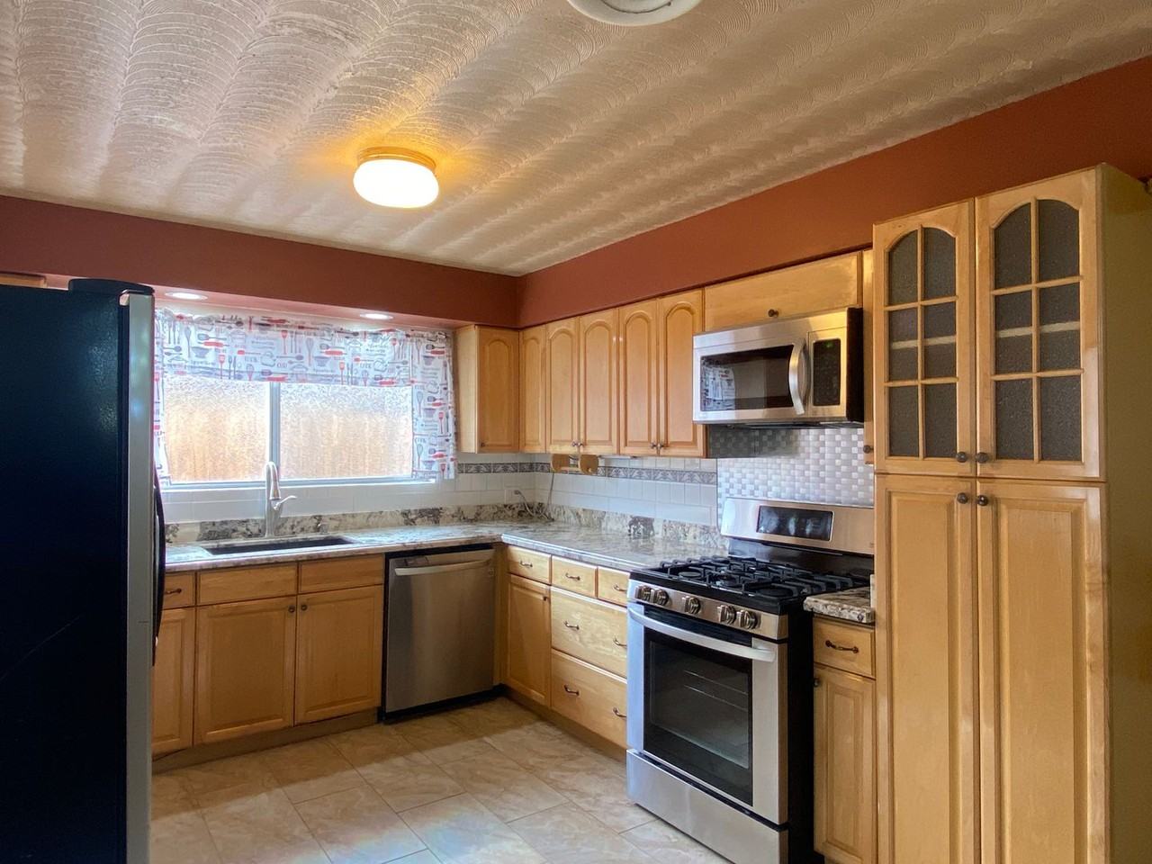 236 S Sunland St - Photo 3 of 11