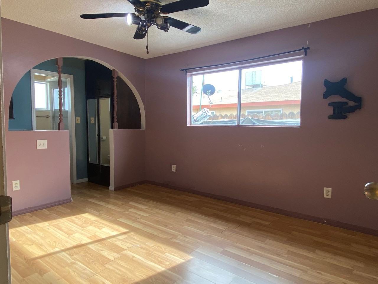 236 S Sunland St - Photo 5 of 11