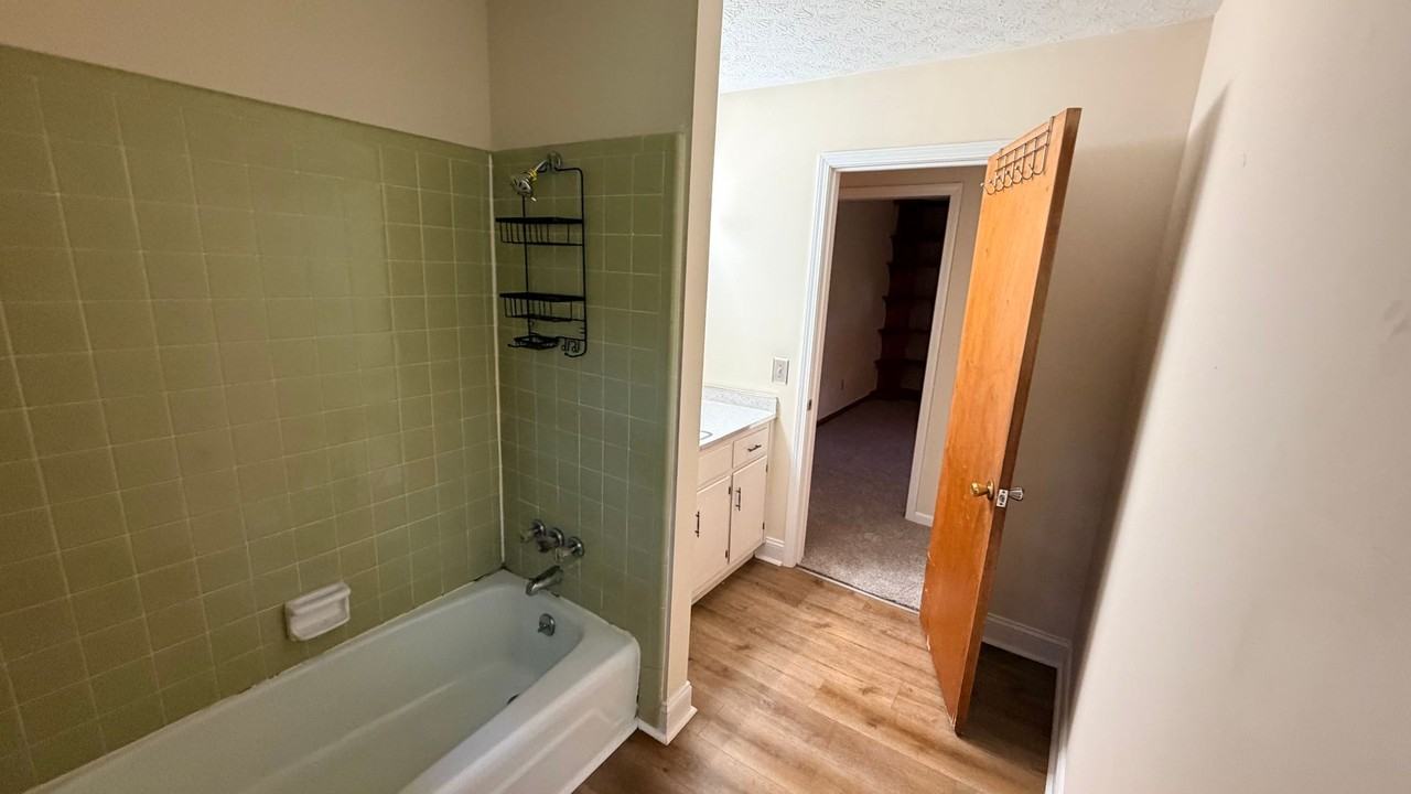 1900 Grady Rd - Photo 5 of 11