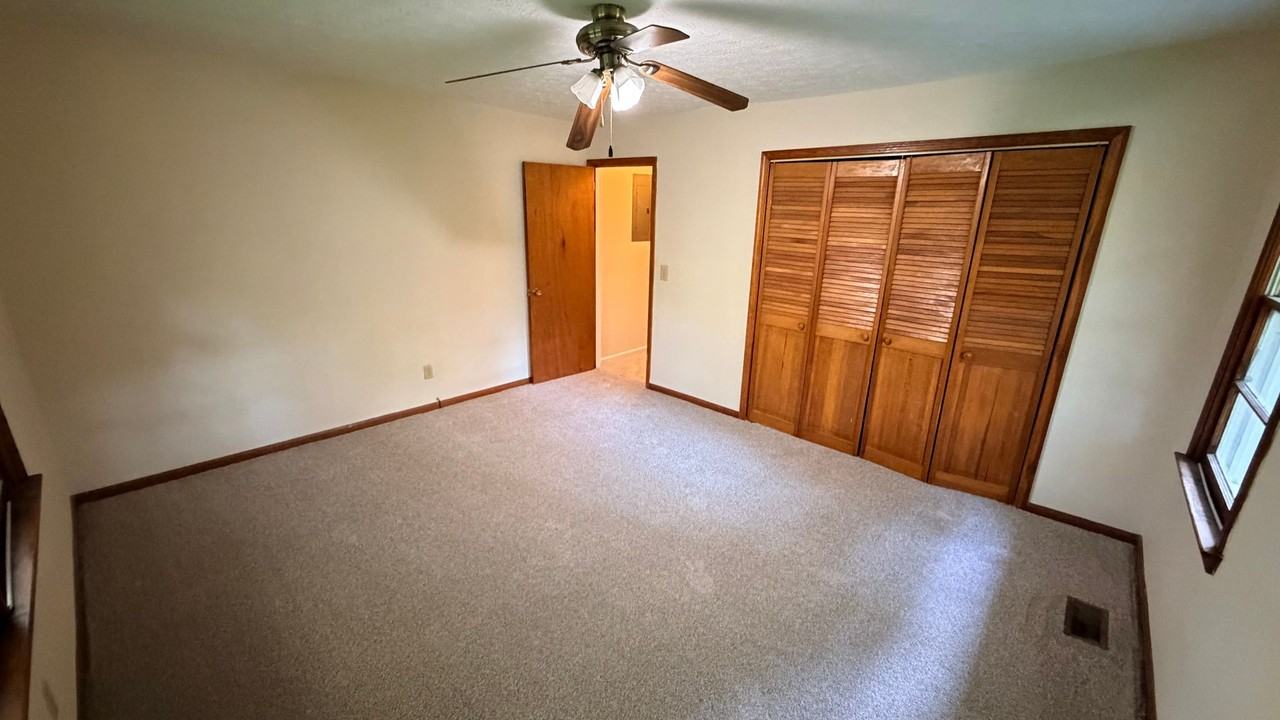 1900 Grady Rd - Photo 7 of 11