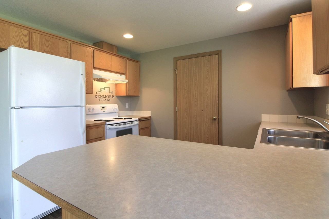 8411 Stutz Dr - Photo 3 of 11