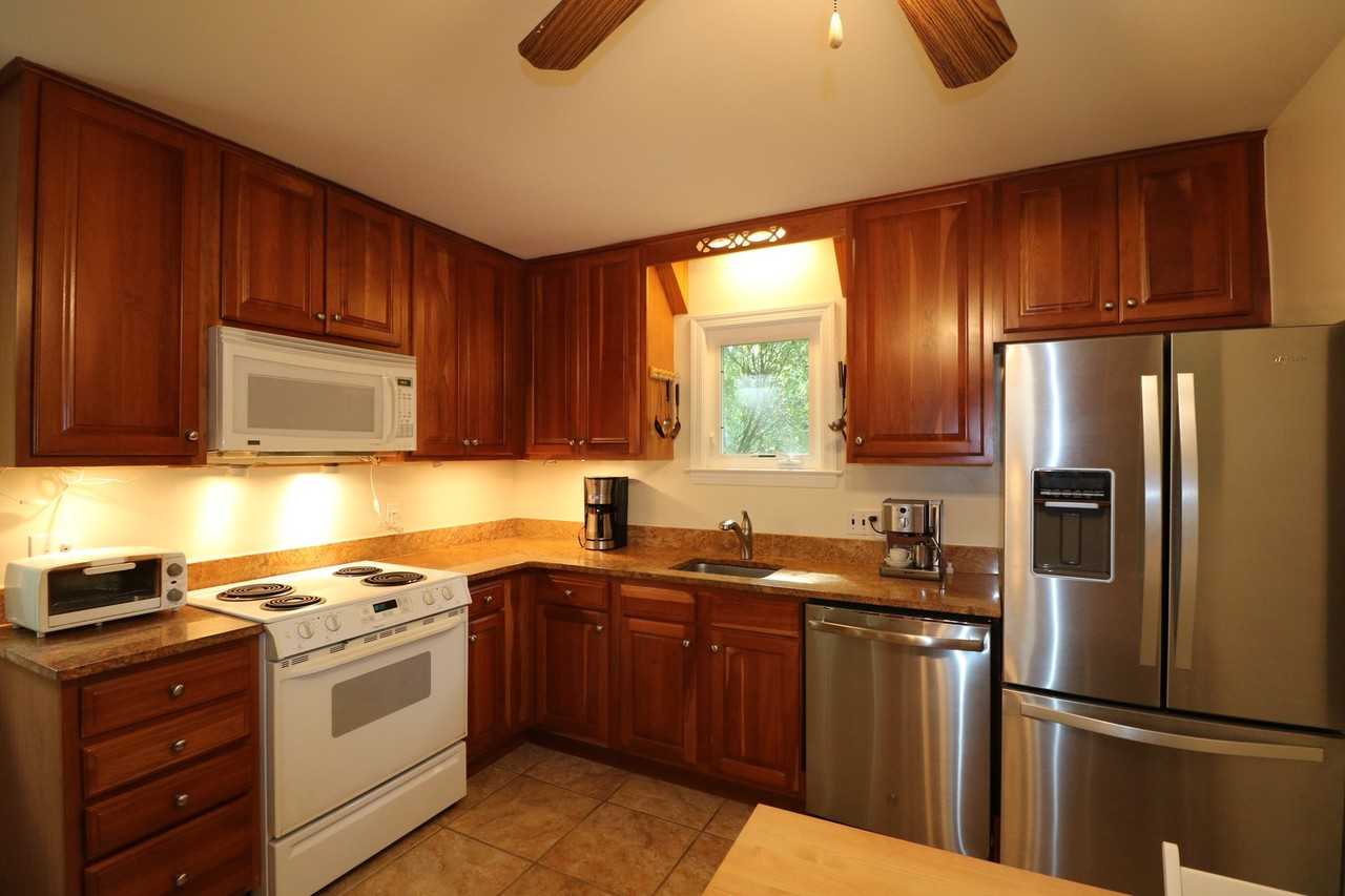 6703 Rannoch Rd - Photo 2 of 50