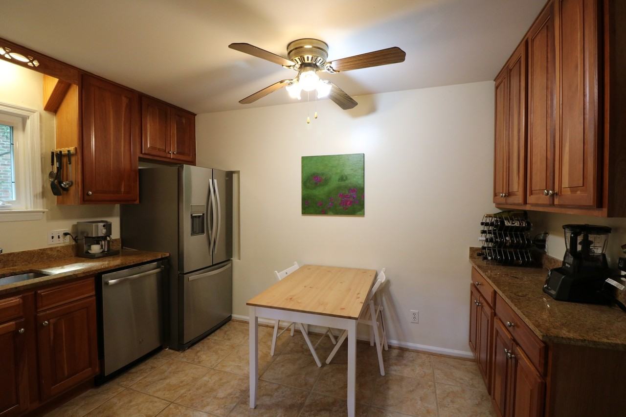 6703 Rannoch Rd - Photo 6 of 50
