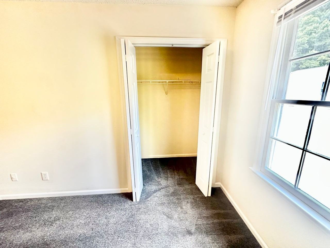 816 Lucas St #3 - Photo 5 of 12