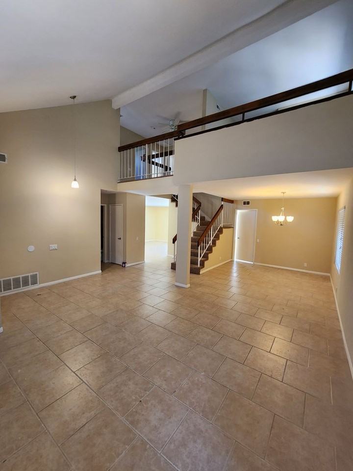 12845 War Horse St - Photo 3 of 19