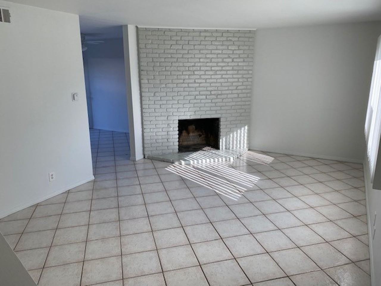19905 Derbyshire Ln - Photo 2 of 13