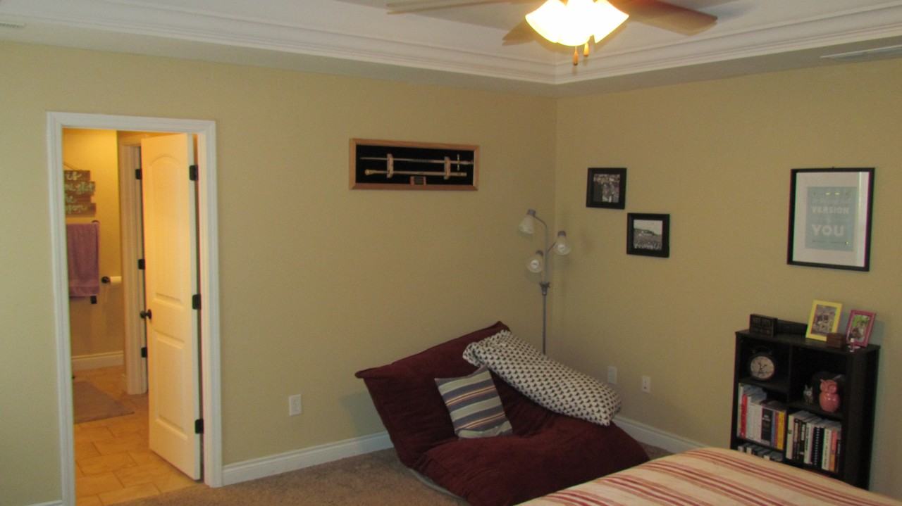 102 Granite Ct - Photo 2 of 37